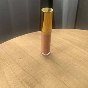 Milani nourishing lip plumper